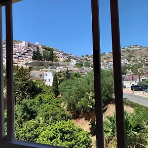 https://acogedor-apartamento-con-3-piscinas-en-primera-linea-de-playa.es-andalucia.com